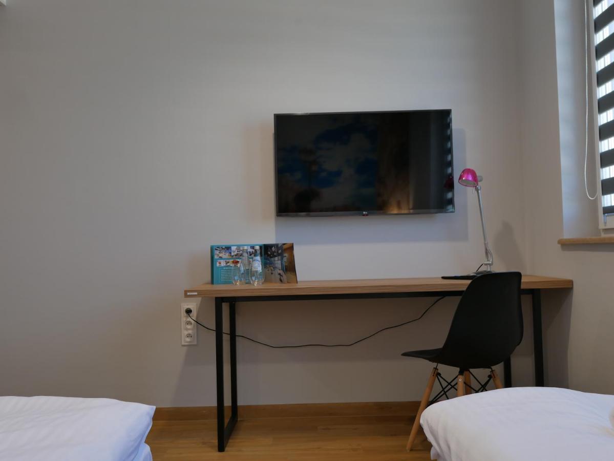 Blue Hotel Kaliszki Eksteriør billede