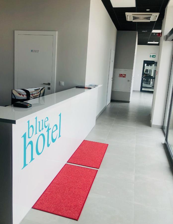 Blue Hotel Kaliszki Eksteriør billede